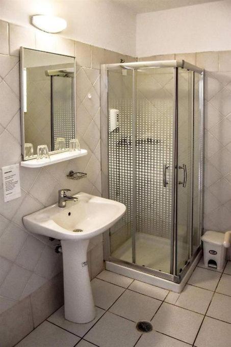 Yria Beach Hotel Kokkini Hani Экстерьер фото